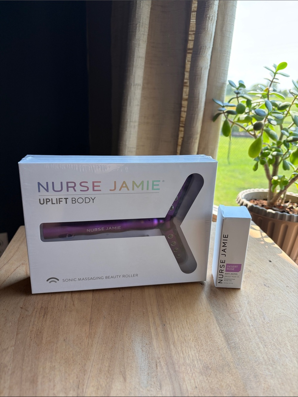 Nurse Jamie Uplift Body Sonic Massaging Beauty Roller + Anti-Aging Oil
